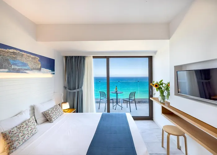 Archipelagos Hotel